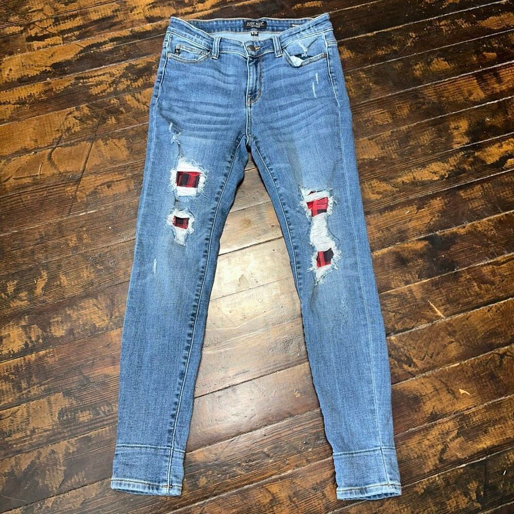 Judy Blue distressed stretchy buffalo plaid patch 9/29 skinny jeans